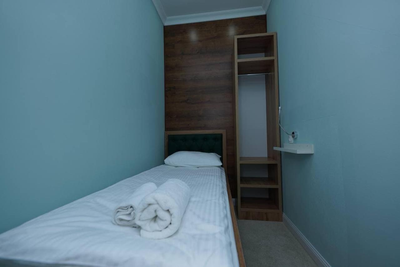 Halal Apart Hotel Almati Kültér fotó